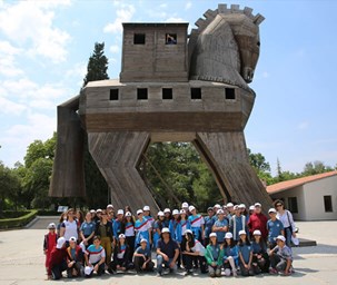 OPET’in ‘Arkeo-Köy’ü Tevfikiye’de Öğrencilere Arkeolojik Kazı Atölyesi
