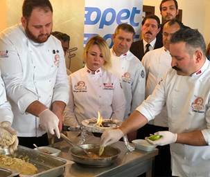 Opet, Çanakkale’ye Armağan Ettiği Troya Tatlısı’nı Yaygınlaştırıyor