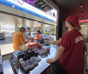 “Bronco by İsmet Saz” işbirliği ile  sokak lezzetleri OPET’lerde…