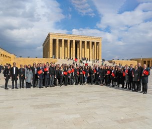SEKTÖRÜ DÖNÜŞTÜREN OPET, DÜNYA  KADINLAR GÜNÜ’NDE ATA’NIN HUZURUNDAYDI 