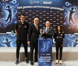 VOLEYBOL MİLLİ TAKIMLARININ “ENERJİSİ” OPET’TEN